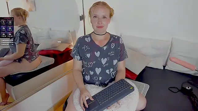 EmilySumer webcam