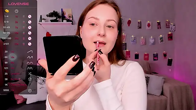 velvet_cherry_ webcam