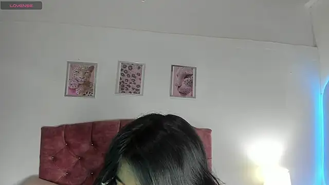 luna_velveth webcam