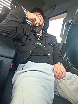 Beardedtattood webcam