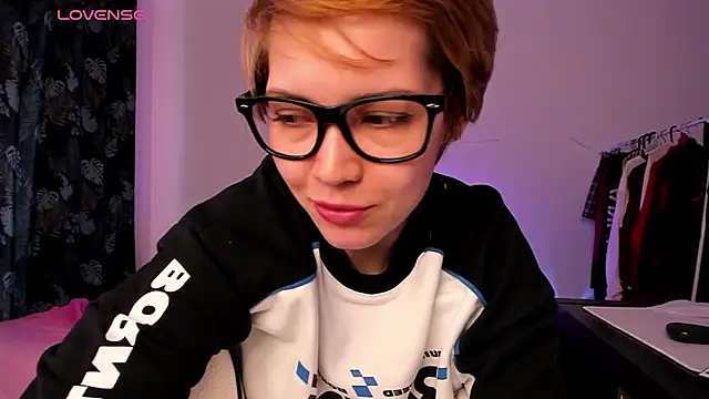 AnnexedPistol webcam