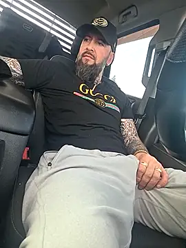 Beardedtattood Live Webcam on Stripchat