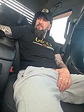 Beardedtattood webcam