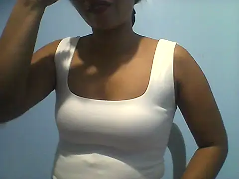 CreamyHotPussy4u webcam