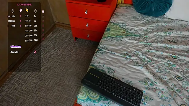 VallerieJones webcam