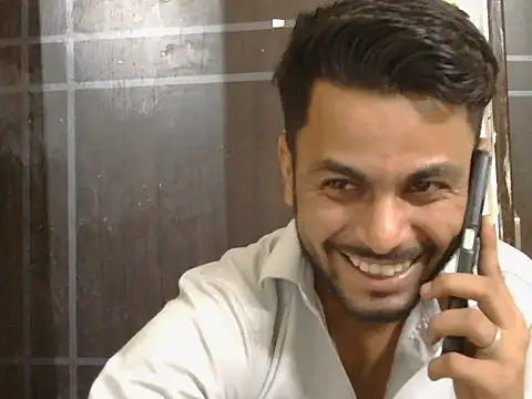 Stubborndesiboy webcam