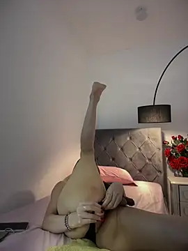 Ivysnow live sex cam