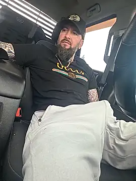 Beardedtattood webcam