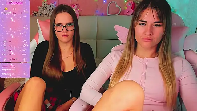 hotty_girls_here webcam