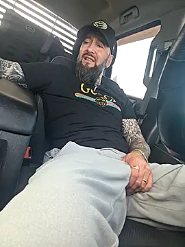 Beardedtattood webcam