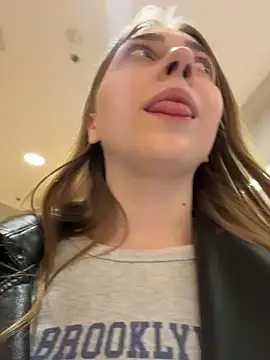 Sunny___Bunny webcam