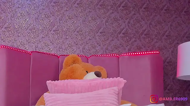 amber_sparkle webcam