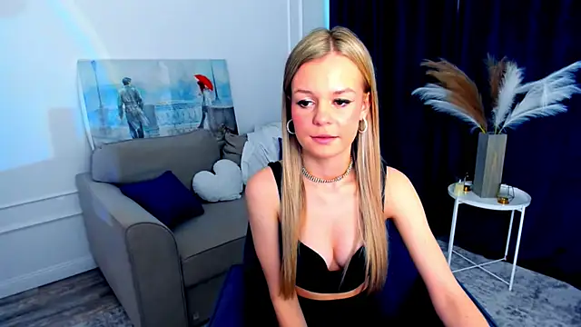 MidnighteAura webcam