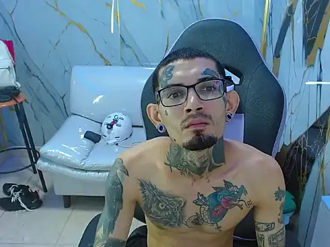 Boy_tatto77 webcam
