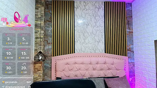 AishaCambell_ webcam