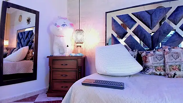 annie_vega17_ webcam