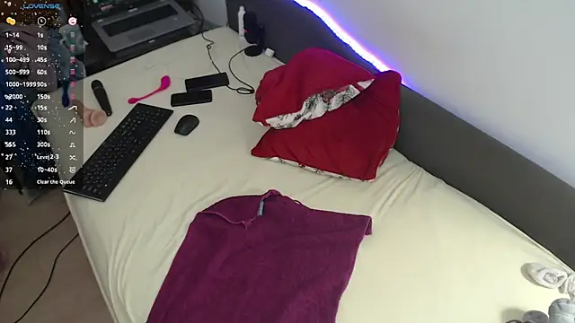 BigBootyAlice webcam