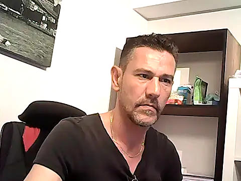 mastercharisma35 (Ask my age) - like ???? pls......