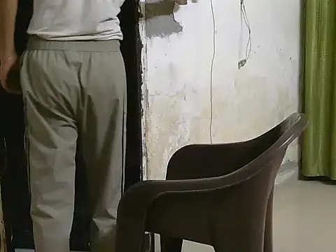 Stubborndesiboy webcam