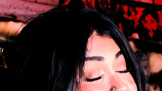 indian_dreamgirl webcam