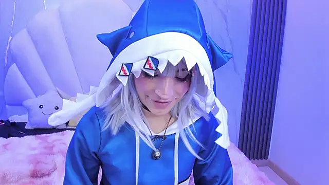 aliicewonderland_ (T teen) - Play with dildo in mouth