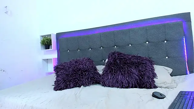 NatashaDiamond webcam