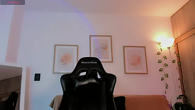 aleja_montiel__ webcam