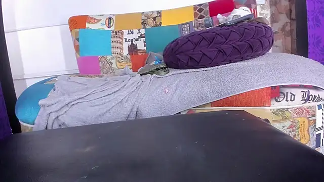 scarlett_barnes (F milf) - Your name is the sole of my foot🦶✏️