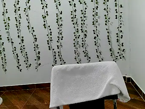 Akemy_Saunders webcam