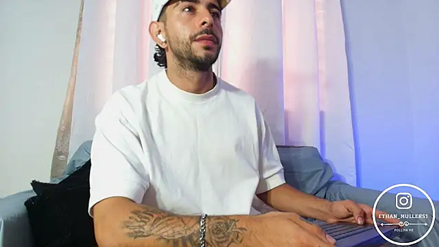 Ethan_mullers webcam