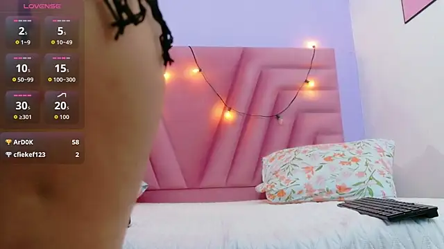 hornybarelylegalgirl webcam