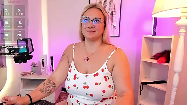 hollie_joliie webcam