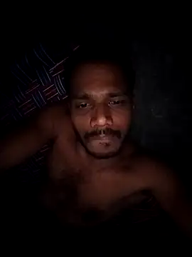 Daddyishere_19 webcam