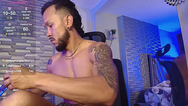 ARON_TAYLER01 webcam