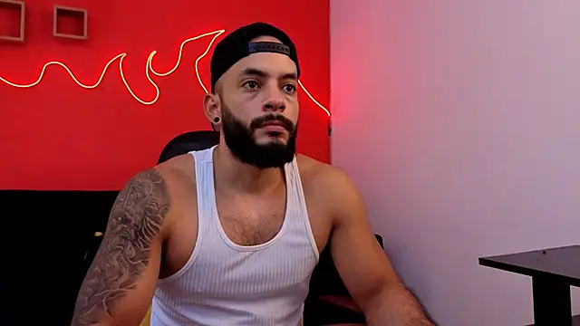 mike_savage3 (M young) - Lick my hairy armpits and nipples play