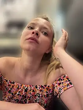 AnastasiaAniess webcam