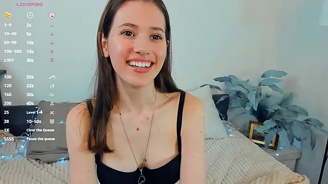 OdiIiaChavarria live sex cam