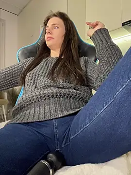 CurlyLara live sex cam