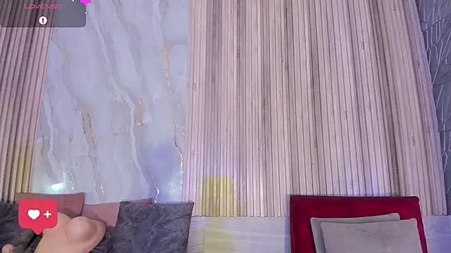 BriannaChelsea webcam