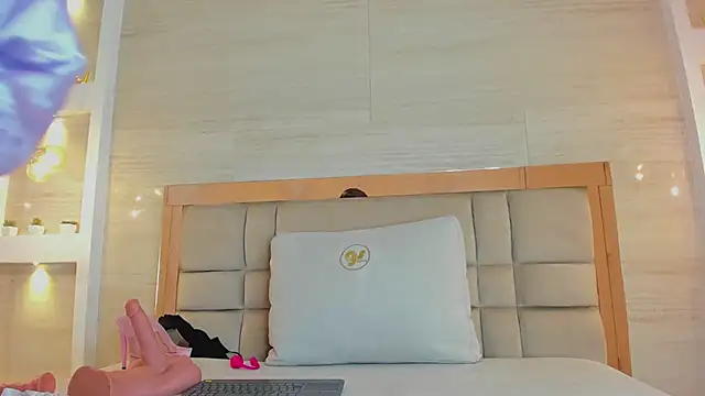 chloe_murray live sex cam