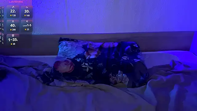 RenataBrought webcam