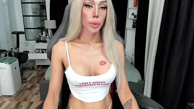 Forever_MissCandace webcam