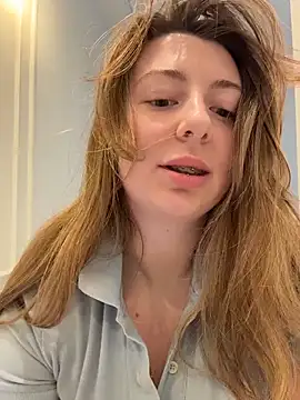 curvyflawless webcam