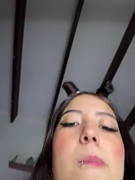 sarah_and_taylor webcam