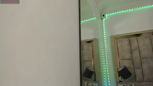 Titan_Moreno_ webcam