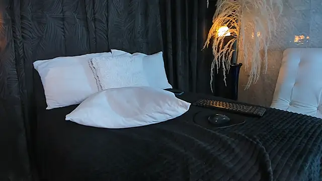 madisonyeduar_ webcam