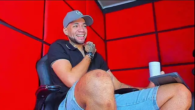 Daniel_huge22 webcam