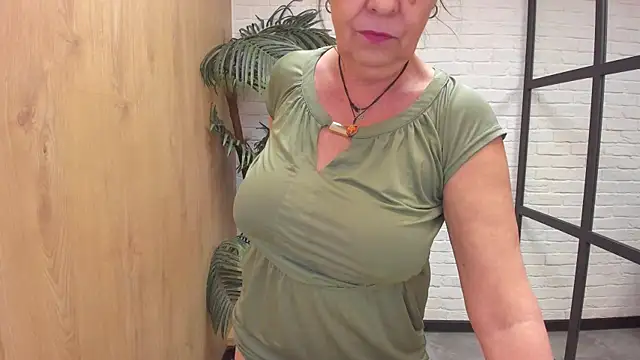 LindaPassionate webcam