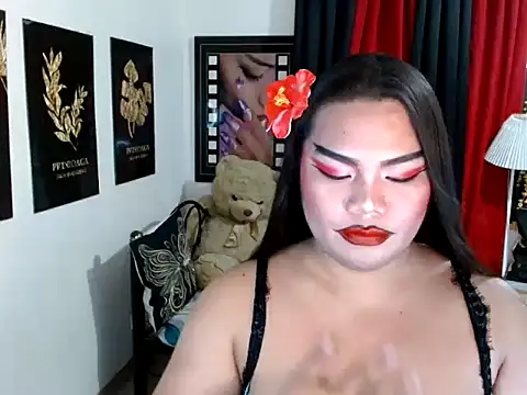 TSbrianaHugeCock webcam