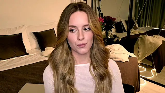 RozzitaBedberry webcam